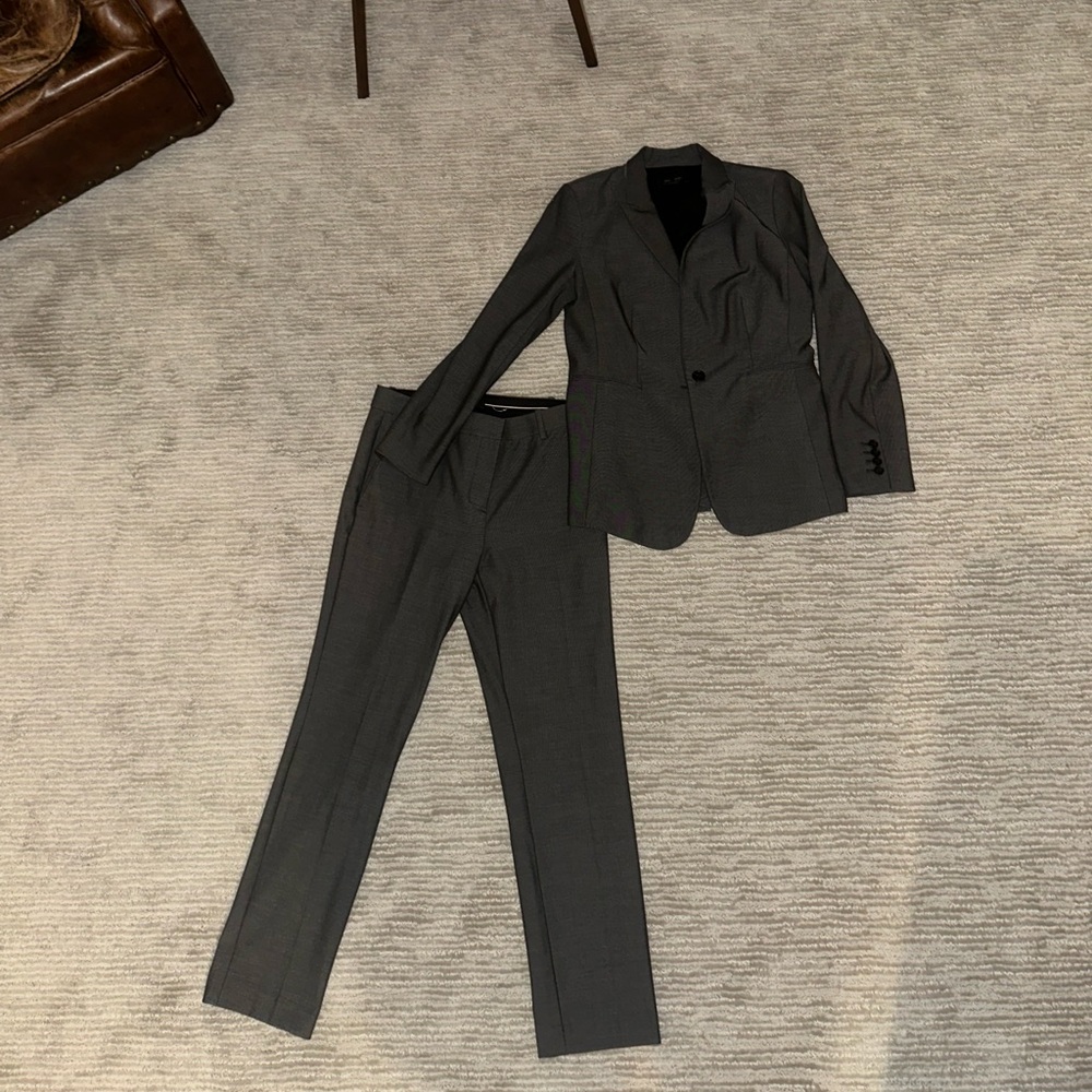 Ann Taylor Greg Suit